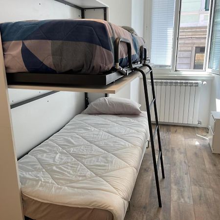Casa Vacanze Ginevra 1 Terst Exteriér fotografie