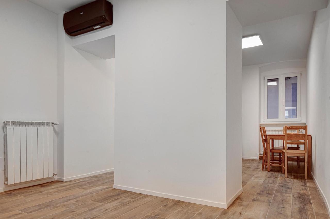 Casa Vacanze Ginevra 1 Terst Exteriér fotografie